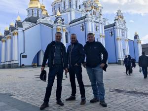 33F8FA9F-5D63-4E64-8F84-45054A8253F8