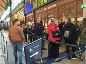 99563DF7-BA7C-476E-A97E-DBE48B679FC4